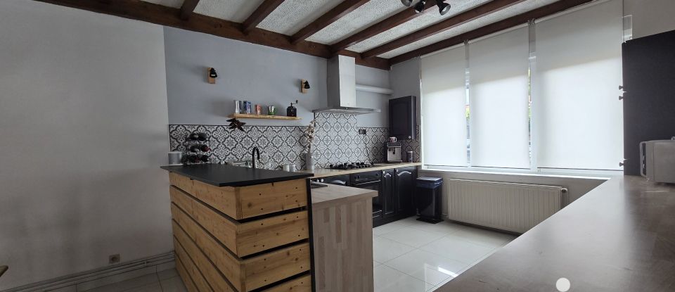 House 5 rooms of 173 m² in Roubaix (59100)