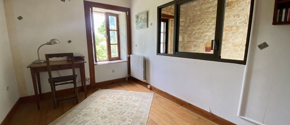 Maison 6 pièces de 151 m² à Bords (17430)