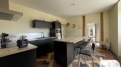 Maison 5 pièces de 212 m² à Nurieux-Volognat (01460)