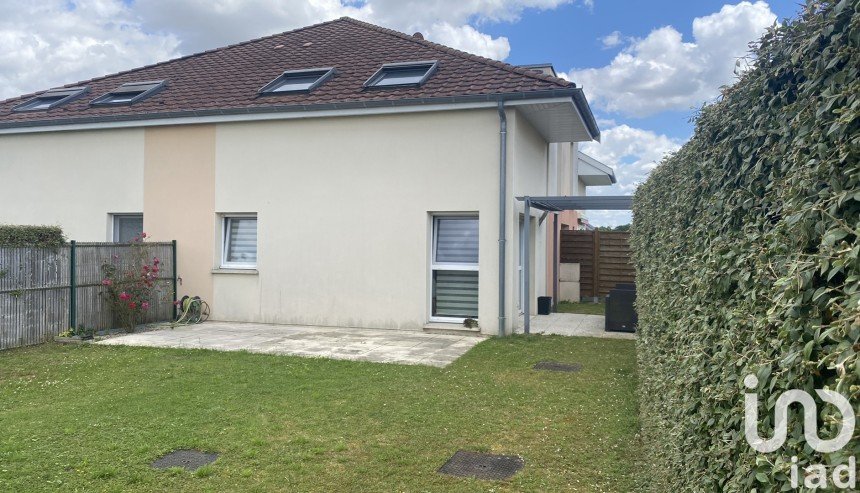 House 4 rooms of 77 m² in Val-de-Vesle (51360)