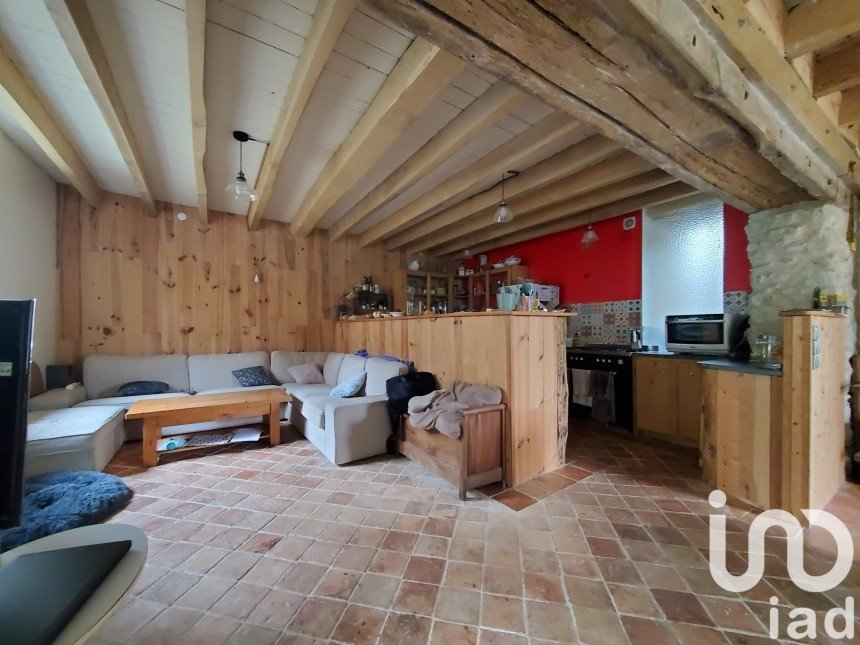 Country house 5 rooms of 128 m² in Chaudefonds-sur-Layon (49290)