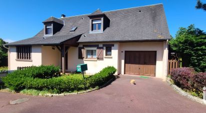 House 5 rooms of 107 m² in Port-en-Bessin-Huppain (14520)