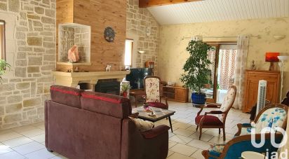 House 4 rooms of 135 m² in Saint-Ondras (38490)