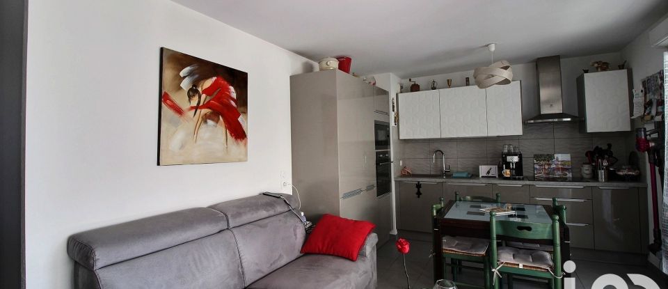 Appartement 3 pièces de 56 m² à Marseille (13003)