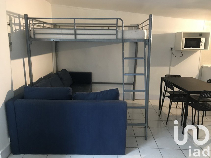 Studio 1 pièce de 24 m² à Villiers-Saint-Frédéric (78640)