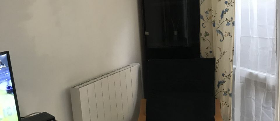 Studio 1 pièce de 24 m² à Villiers-Saint-Frédéric (78640)