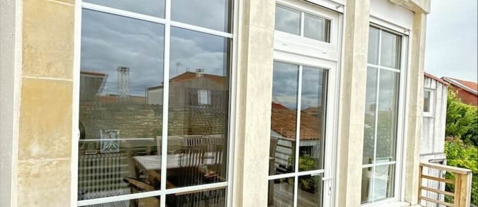 Traditional house 5 rooms of 210 m² in Marennes (17320)