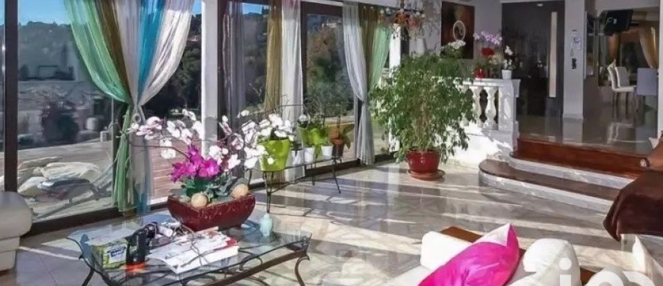 House 6 rooms of 180 m² in Roquebrune-Cap-Martin (06190)