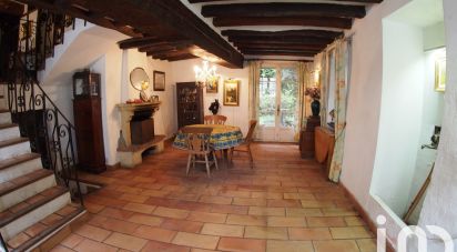 House 6 rooms of 137 m² in Beynes (78650)