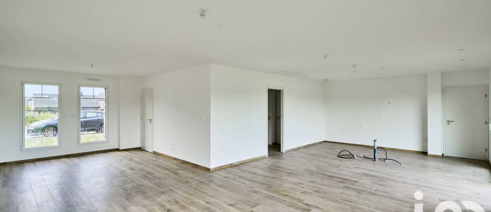 Pavilion 9 rooms of 171 m² in Marly (59770)