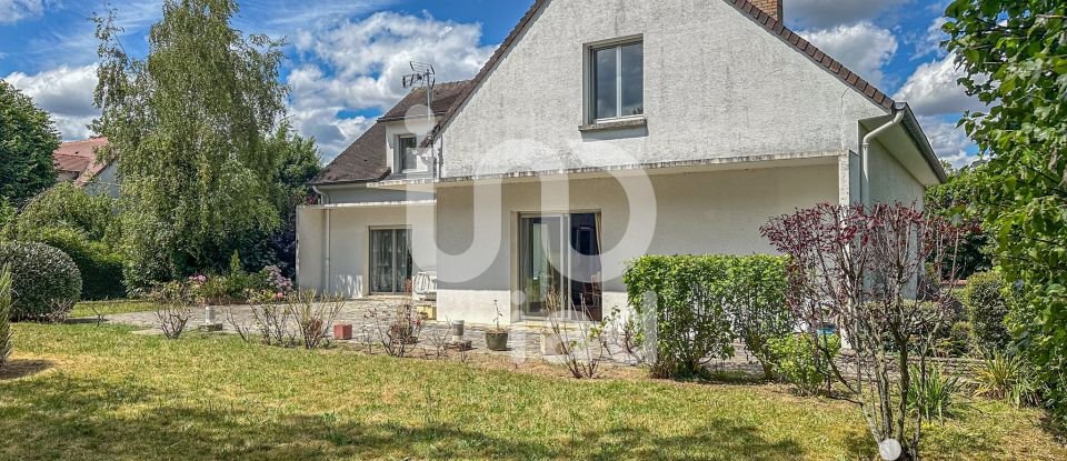 House 6 rooms of 378 m² in Lagny-sur-Marne (77400)