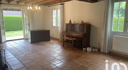 Traditional house 4 rooms of 95 m² in Lescar (64230)