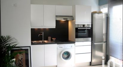 Studio 1 room of 33 m² in Paris (75012)