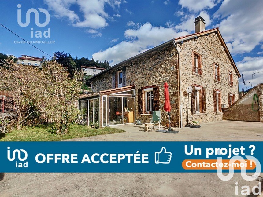 House 6 rooms of 190 m² in Saint-Sauveur-en-Rue (42220)