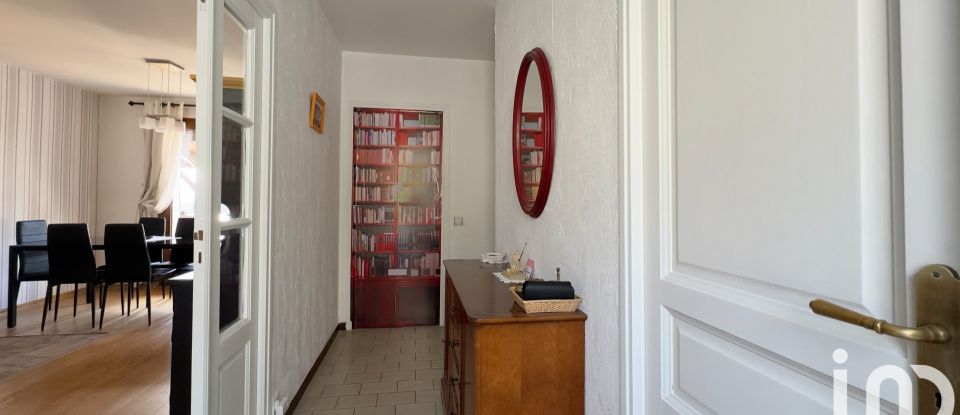 House 5 rooms of 138 m² in Viviez (12110)