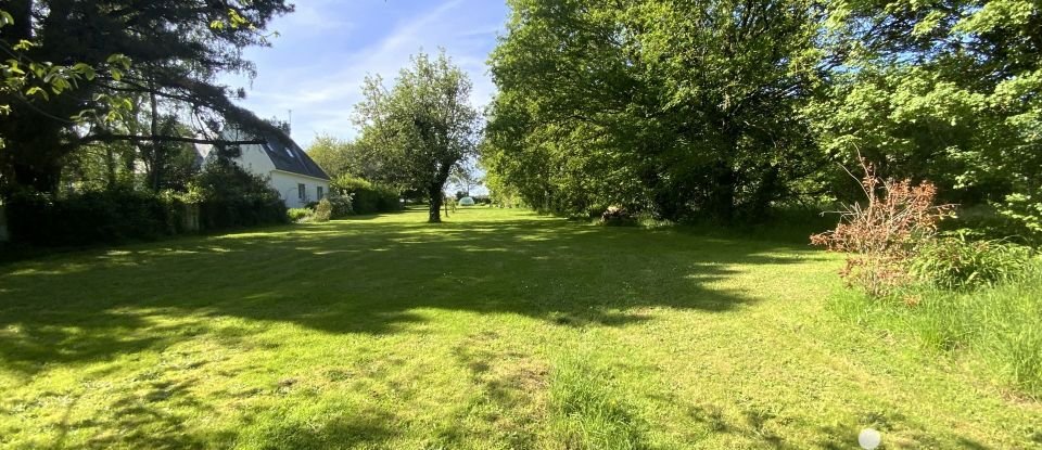 Land of 2,177 m² in Guenrouet (44530)