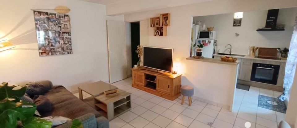 Apartment 3 rooms of 70 m² in Nîmes (30900)