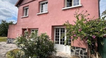 Town house 6 rooms of 119 m² in La Flèche (72200)