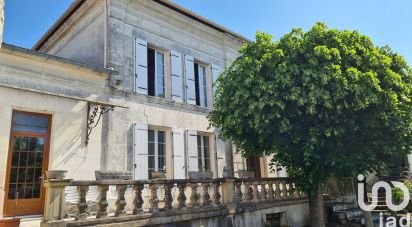 Mansion 7 rooms of 193 m² in Juillac-le-Coq (16130)