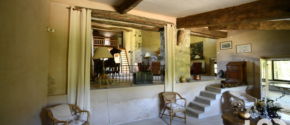 Country house 8 rooms of 296 m² in Reilhanette (26570)