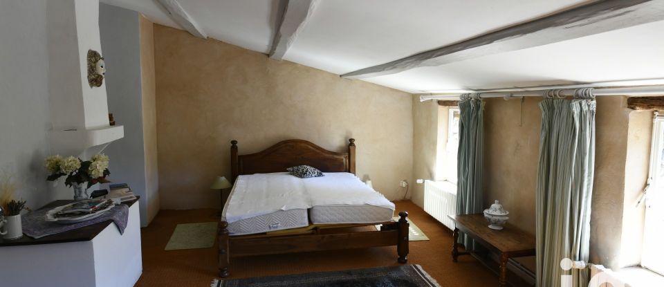 Country house 8 rooms of 296 m² in Reilhanette (26570)