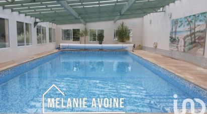 House 6 rooms of 253 m² in Le Thou (17290)