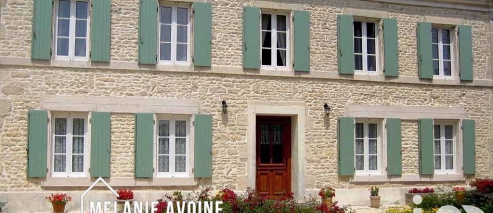 House 6 rooms of 253 m² in Le Thou (17290)