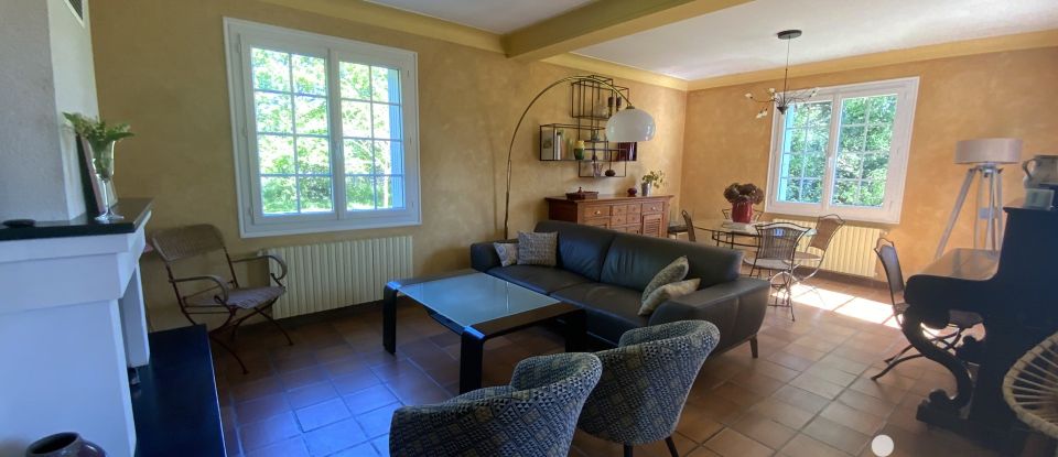 House 7 rooms of 176 m² in Guenrouet (44530)