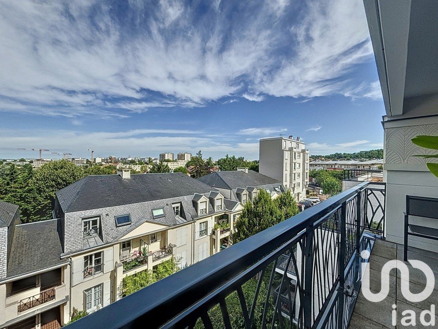 Apartment 4 rooms of 87 m² in Suresnes (92150)