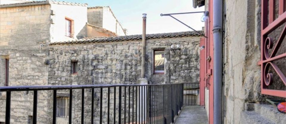 Appartement 3 pièces de 77 m² à Uzès (30700)