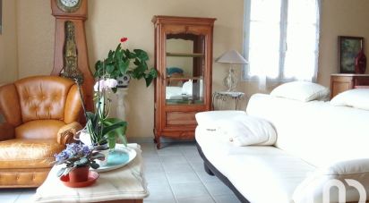 Traditional house 4 rooms of 116 m² in Bellevigny (85170)