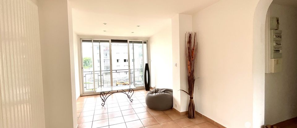 Apartment 3 rooms of 62 m² in Saint-Martin-d'Hères (38400)