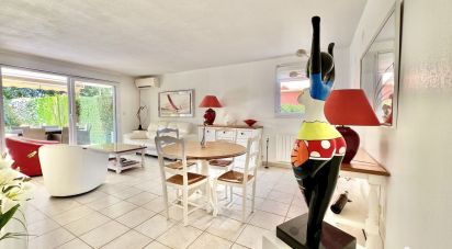 Apartment 3 rooms of 71 m² in Fréjus (83600)