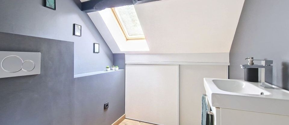 Maison 10 pièces de 260 m² à Saint-Fargeau-Ponthierry (77310)