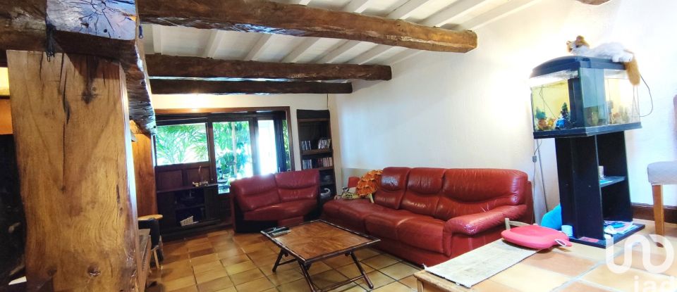 House 7 rooms of 192 m² in Saint-Léon (31560)