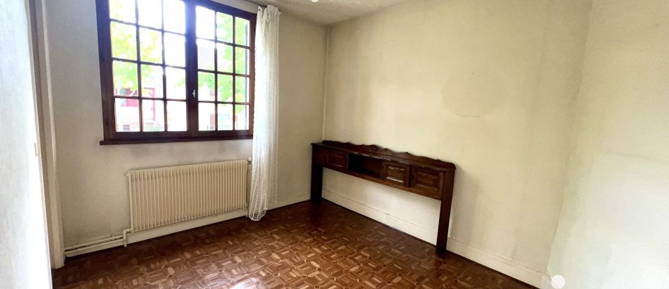 Maison traditionnelle 5 pièces de 90 m² à Stains (93240)