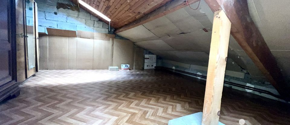 Maison traditionnelle 5 pièces de 90 m² à Stains (93240)