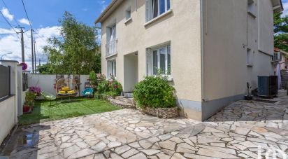 Maison 7 pièces de 210 m² à Savigny-sur-Orge (91600)