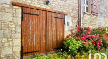 Maison de campagne 7 pièces de 196 m² à Lencloître (86140)