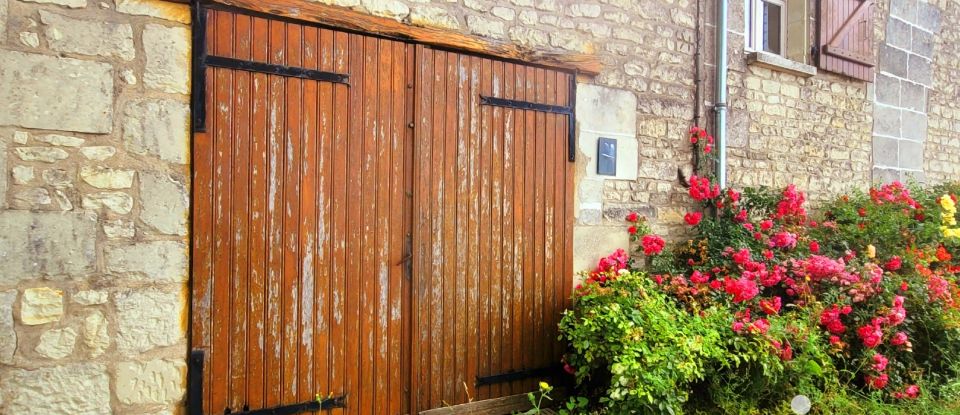 Country house 7 rooms of 196 m² in Lencloître (86140)