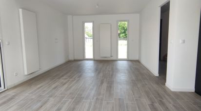 Pavilion 4 rooms of 95 m² in Le Quesnoy (59530)