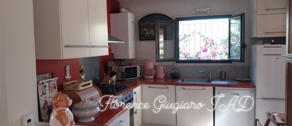 House 4 rooms of 90 m² in Sanary-sur-Mer (83110)