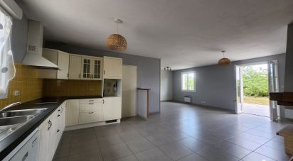 Maison 5 pièces de 87 m² à Mauzé-Thouarsais (79100)