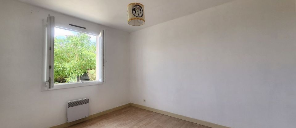 Maison 5 pièces de 87 m² à Mauzé-Thouarsais (79100)