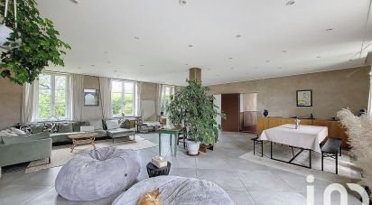 Maison traditionnelle 8 pièces de 287 m² à Varennes-Changy (45290)