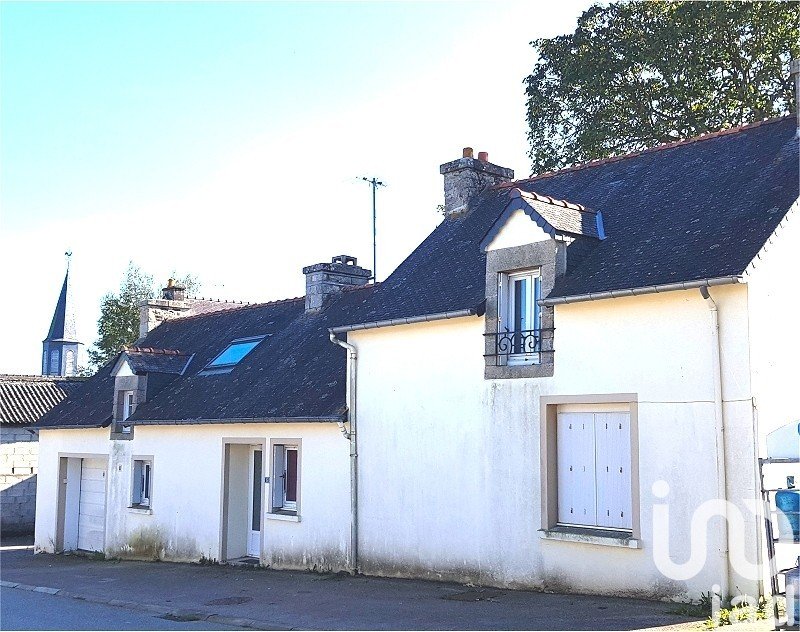 House 6 rooms of 115 m² in Saint-Gérand (56920)