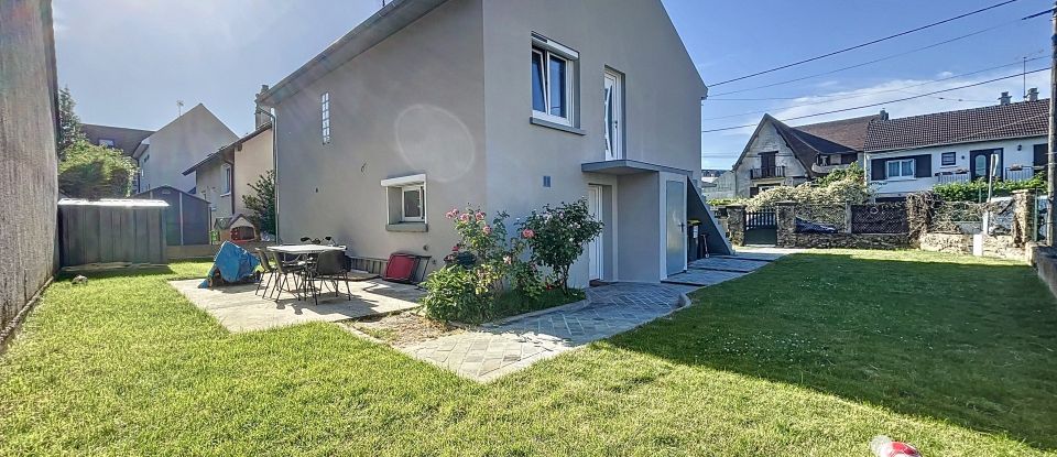 Maison 6 pièces de 140 m² à Pontault-Combault (77340)