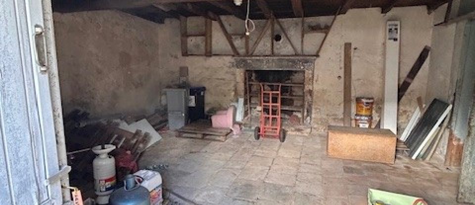 Traditional house 5 rooms of 152 m² in L'Orbrie (85200)