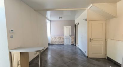 House 5 rooms of 89 m² in Le Champ-près-Froges (38190)