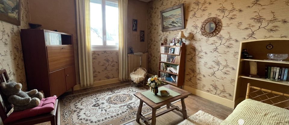 Town house 7 rooms of 178 m² in Luzy (58170)